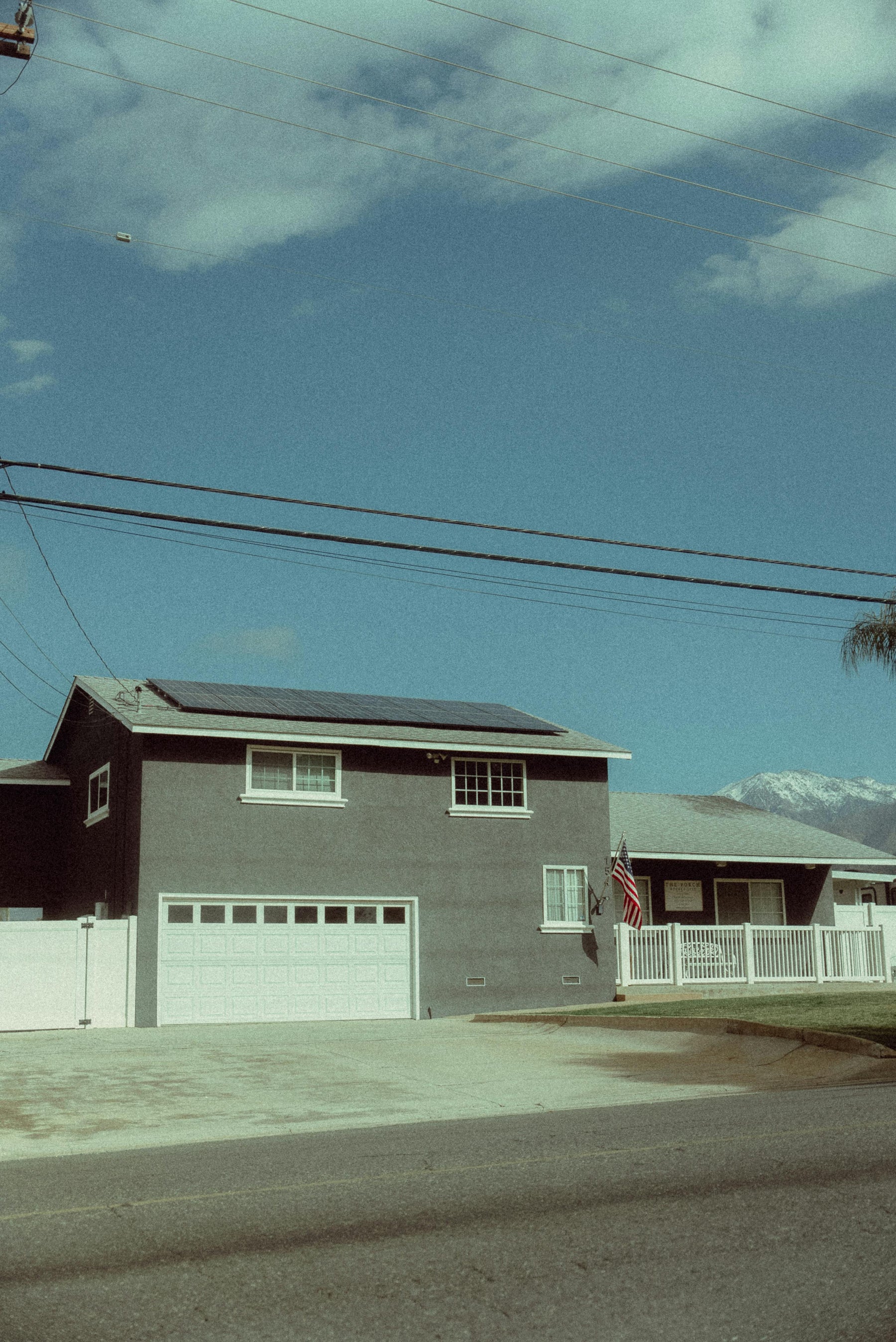 Learn more about Solar Generators, Complete Solar Kits, Power Stations, Solar Batteries, Solar Panels and Off-Grid Renewable Energy For Energy Independence.